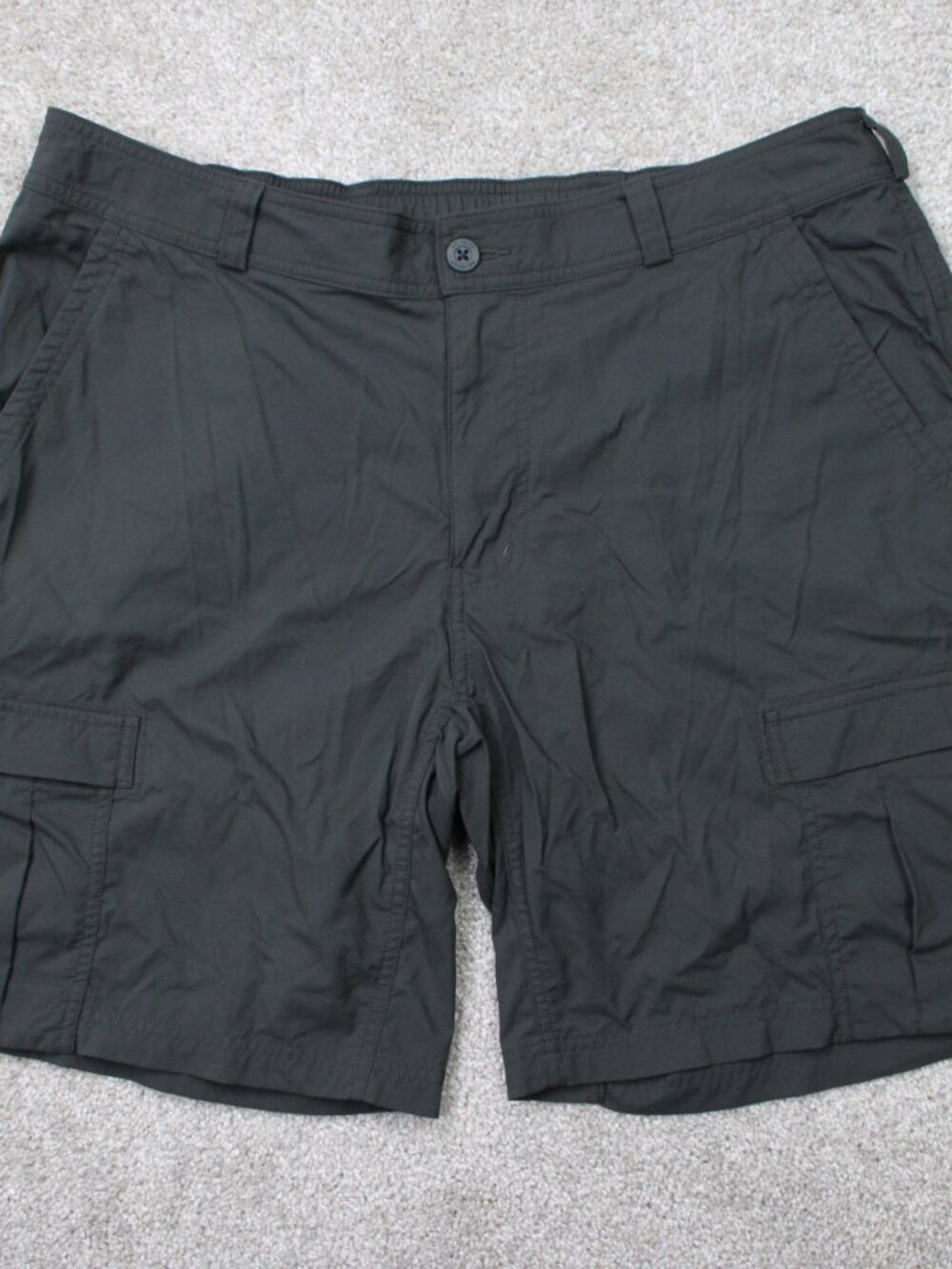 REI Co-op Shorts Mens 40 Gray Sahara 9" Cargo Nylon Strech Water-Repellent